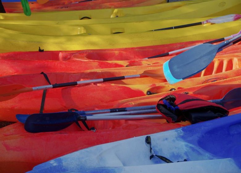 Base canoë-kayak et paddle de Coutras
