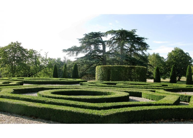 Jardín del castillo Pierrail